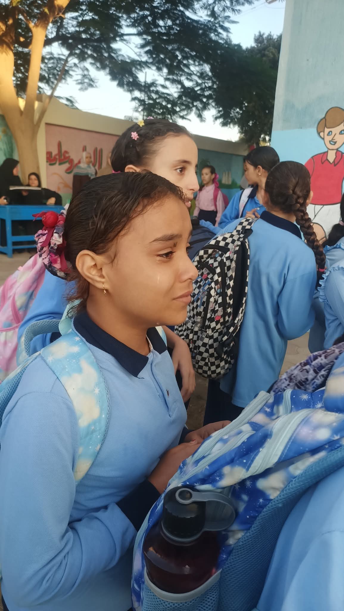 دموع طالبة دموع طالبة