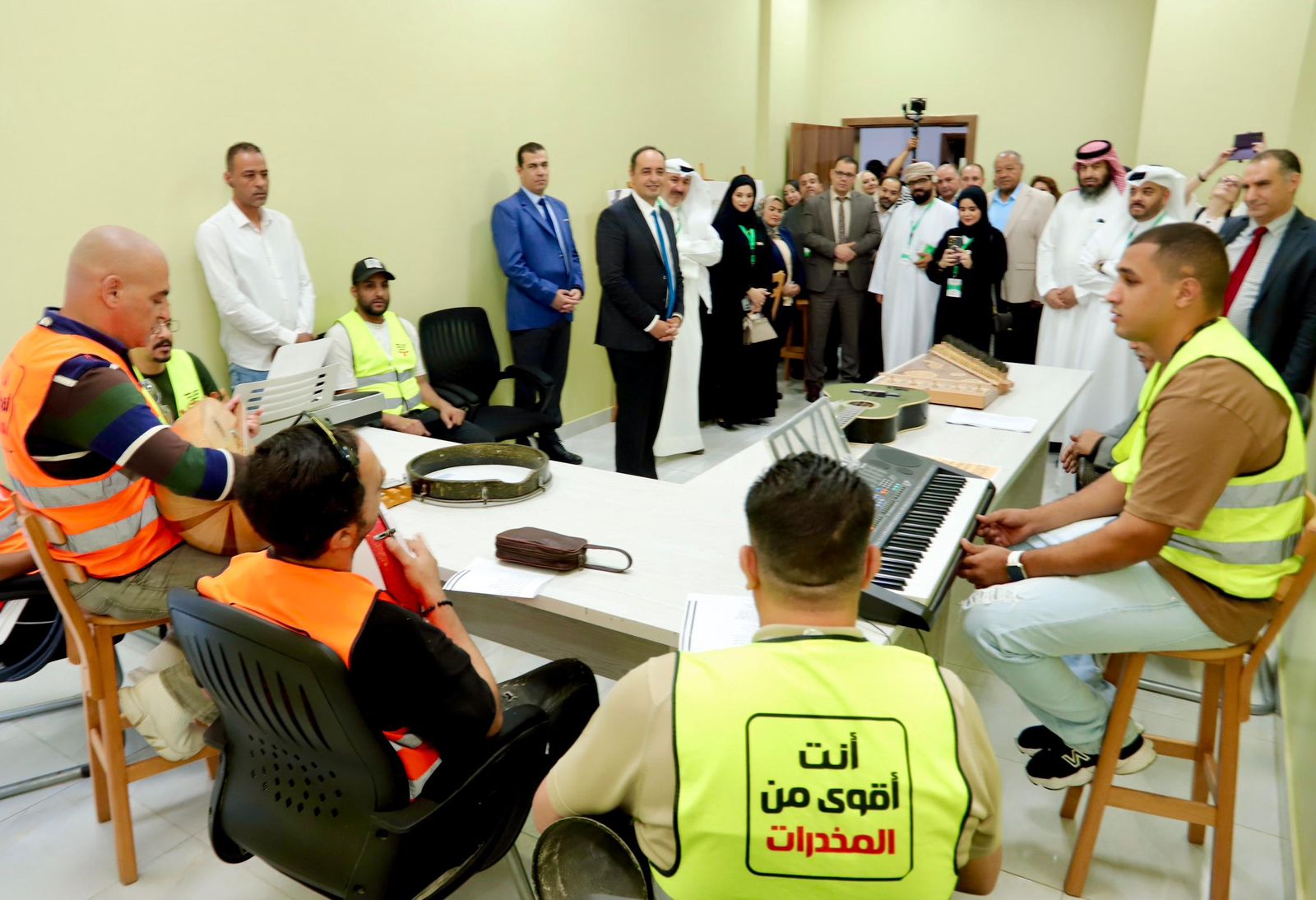 خلال تفقد احد المراكز العلاجية لصندوق مكافحة وعلاج الإدمان (2)