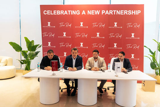 توقيع عقد تشغيل وإدارة فندق “The Red Residence”