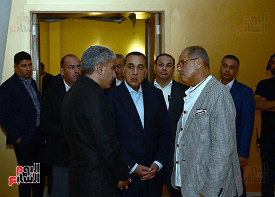 رئيس الوزراء يتابع ميدانيا لمسات احتفالية افتتاح المتحف المصرى الكبير رئيس الوزراء يتابع ميدانيا لمسات احتفالية افتتاح المتحف المصرى الكبير