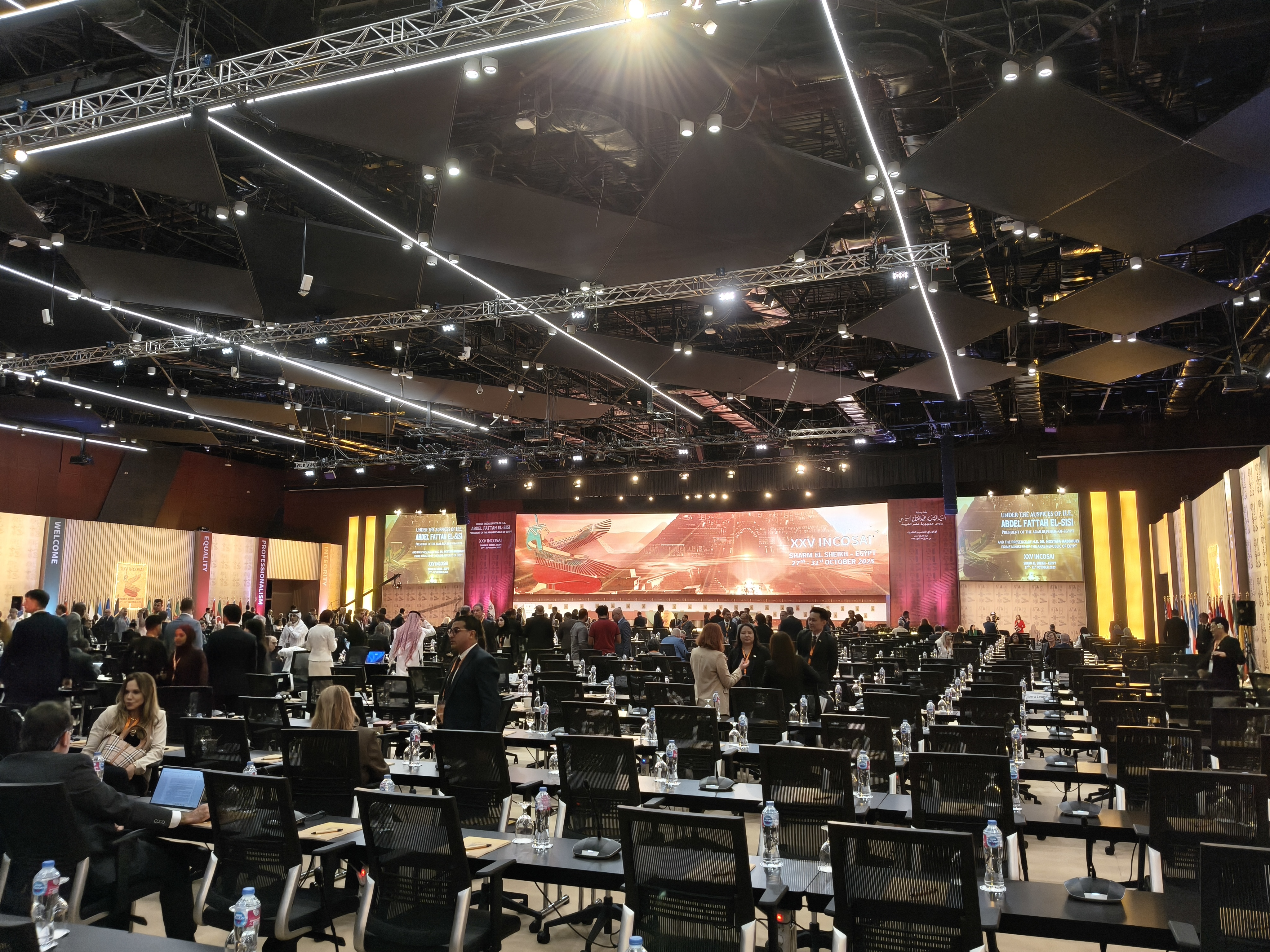 مصر تستضيف الدورة الخامسة والعشرين من المؤتمر الدولي للأجهزة العليا للرقابة الإنكوساي 25بشرم الشيخ مصر تستضيف الدورة الخامسة والعشرين من المؤتمر الدولي للأجهزة العليا للرقابة الإنكوساي 25بشرم الشيخ