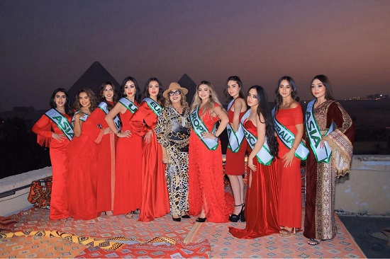 جلسة تصوير متسابقات ملكة جمال القارات في الأهرامات (4)