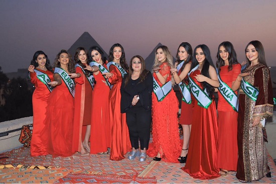 جلسة تصوير متسابقات ملكة جمال القارات في الأهرامات (2)