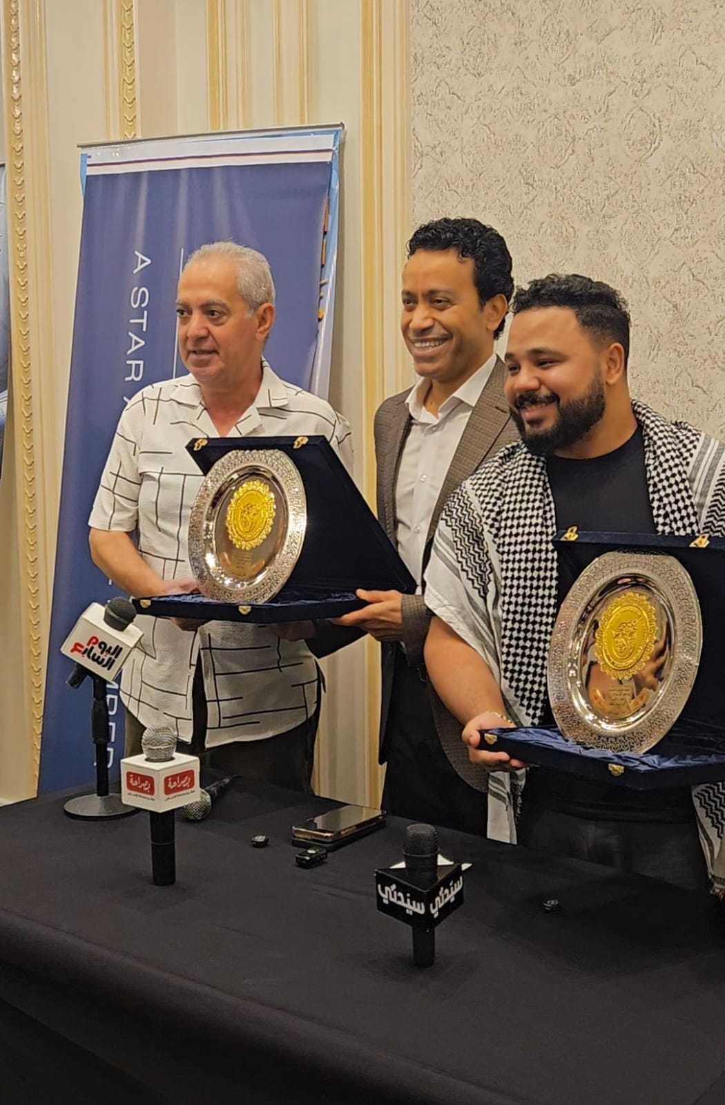 تكريم سامح ومؤلف ومخرج فيلم استنساخ (2)