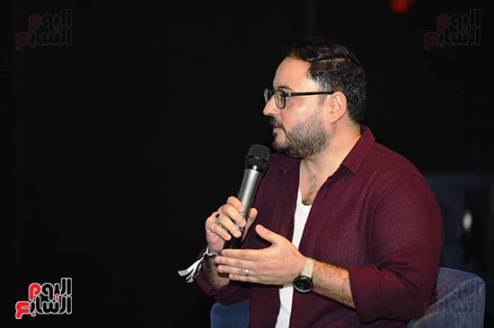 الكاتب الصحفى على الكشوطى الكاتب الصحفى على الكشوطى