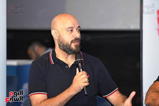 الكاتب والسيناريست محمد صادق الكاتب والسيناريست محمد صادق