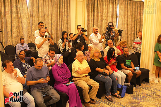 مهرجان الإسكندرية يكرم سامح حسين والمؤلف عبد الرحمن محمد بندوة استنساخ (2)