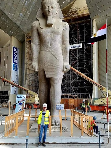 تمثال رمسيس