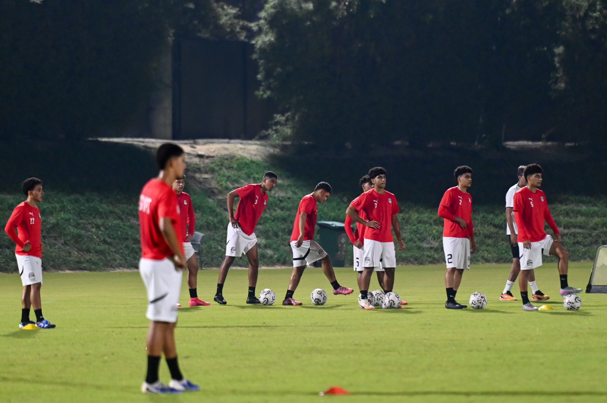 منتخب مصر للناشئين يواصل تدريباته استعدادًا لكأس العالم (2)