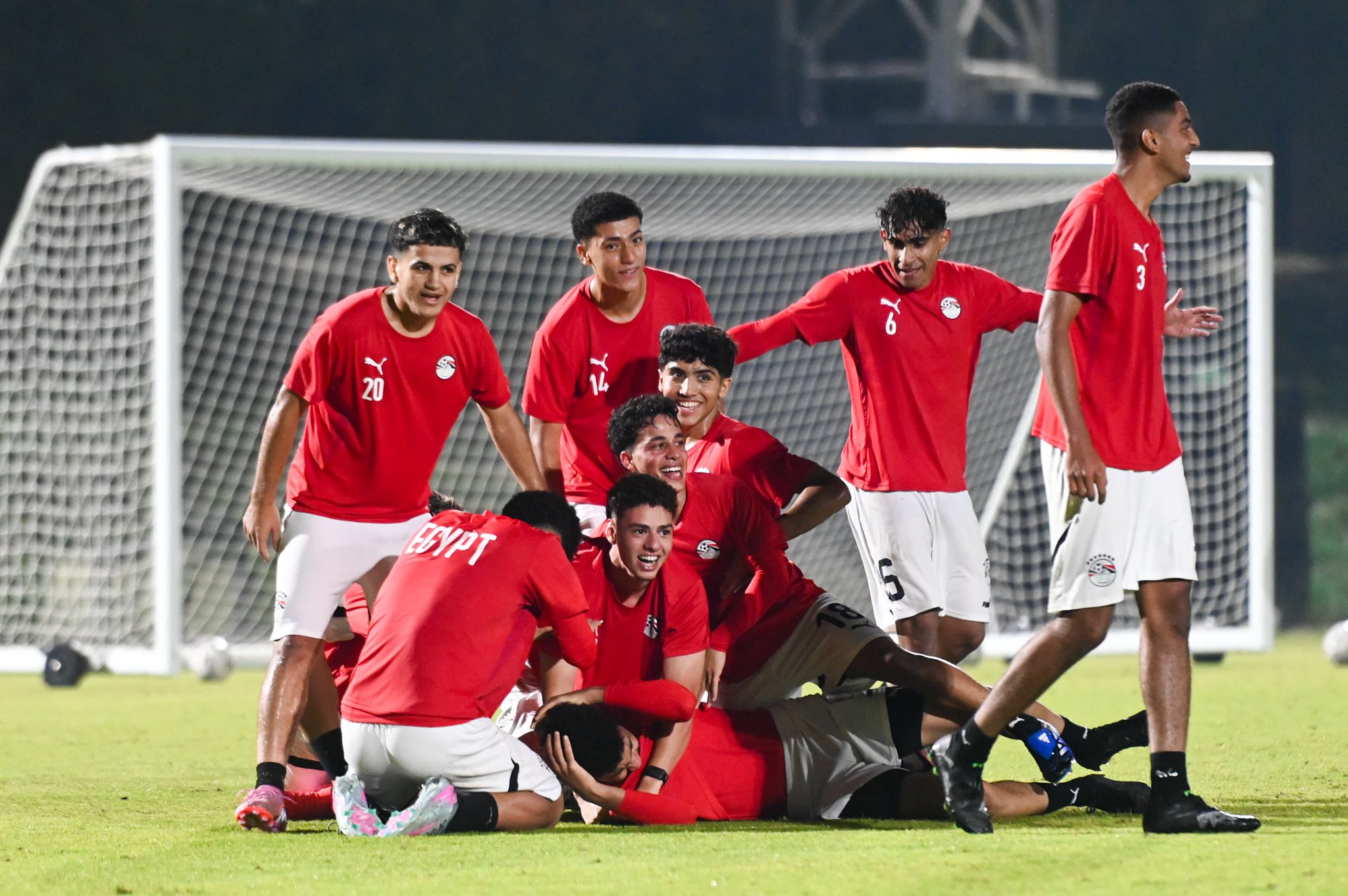 منتخب مصر للناشئين يواصل تدريباته استعدادًا لكأس العالم (1)