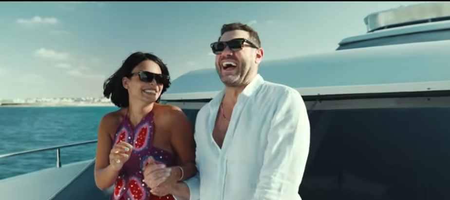 عمرو يوسف وأسماء جلال