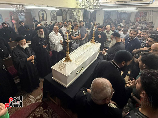 تشييع جنازة المصور كيرلس صلاح (7)