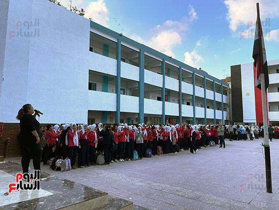 مدارس الجيزة تحتفى بالمتحف المصرى الكبير (5)