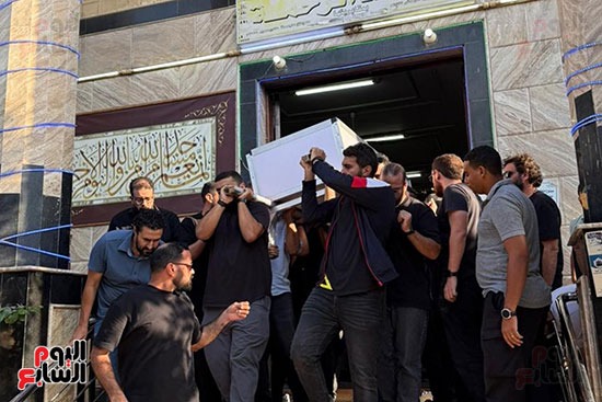 جنازة المصور ماجد هلال وسط محبيه وأقاربه