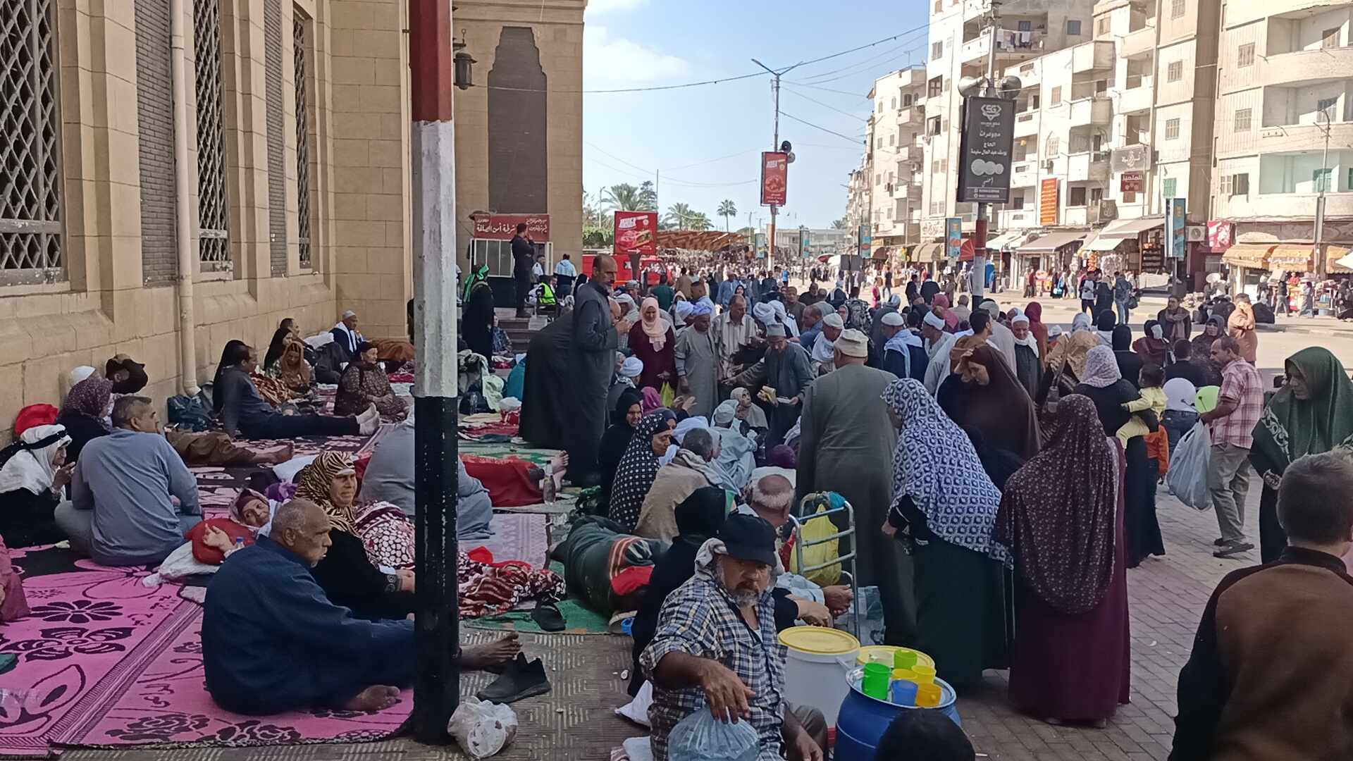 جانبل من الحضور بالمولد جانبل من الحضور بالمولد