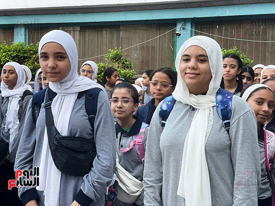 طالبات مدرسة الأورمان بالعجوزة