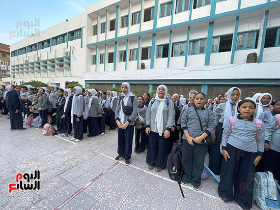 طابور الصباح بمدرسة الأورمان بالعجوزة