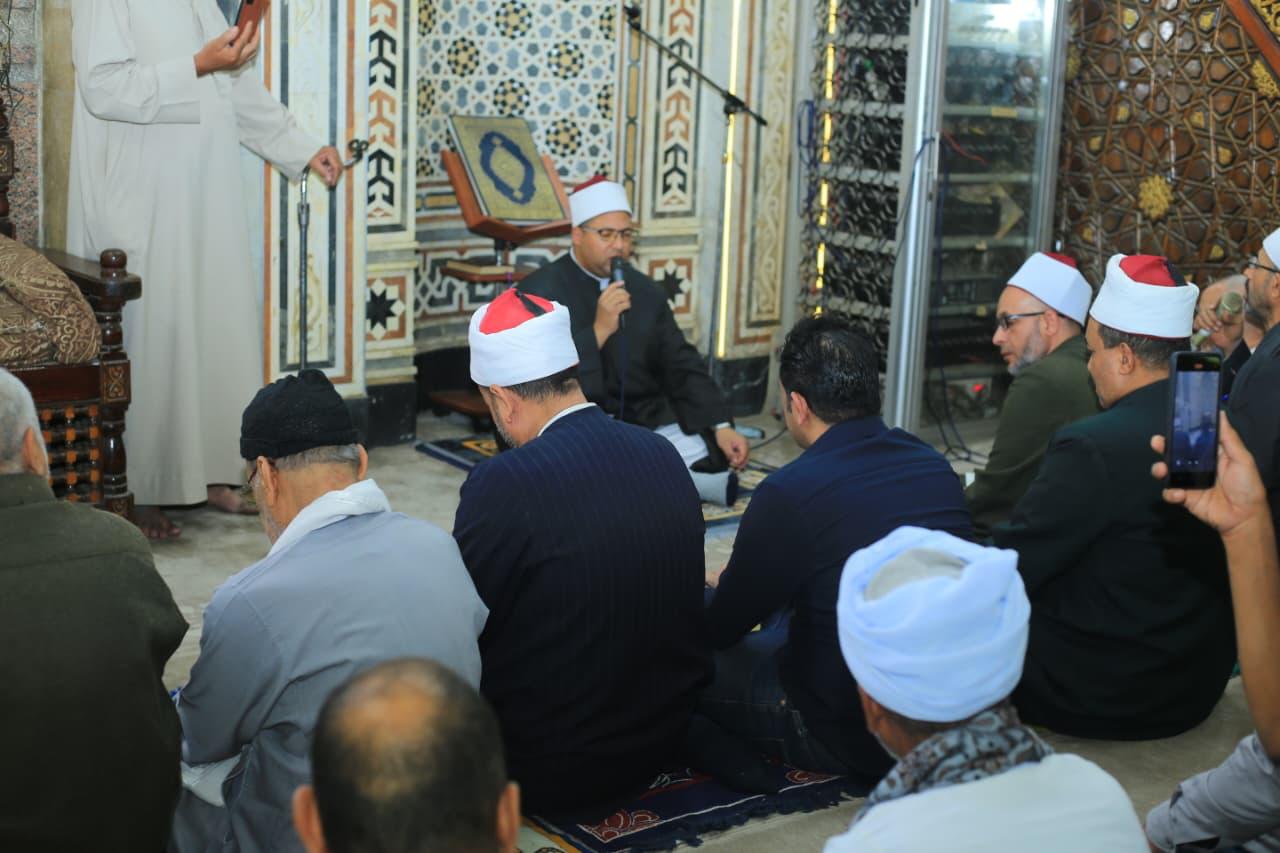 ختام الصلاة بالمسجد