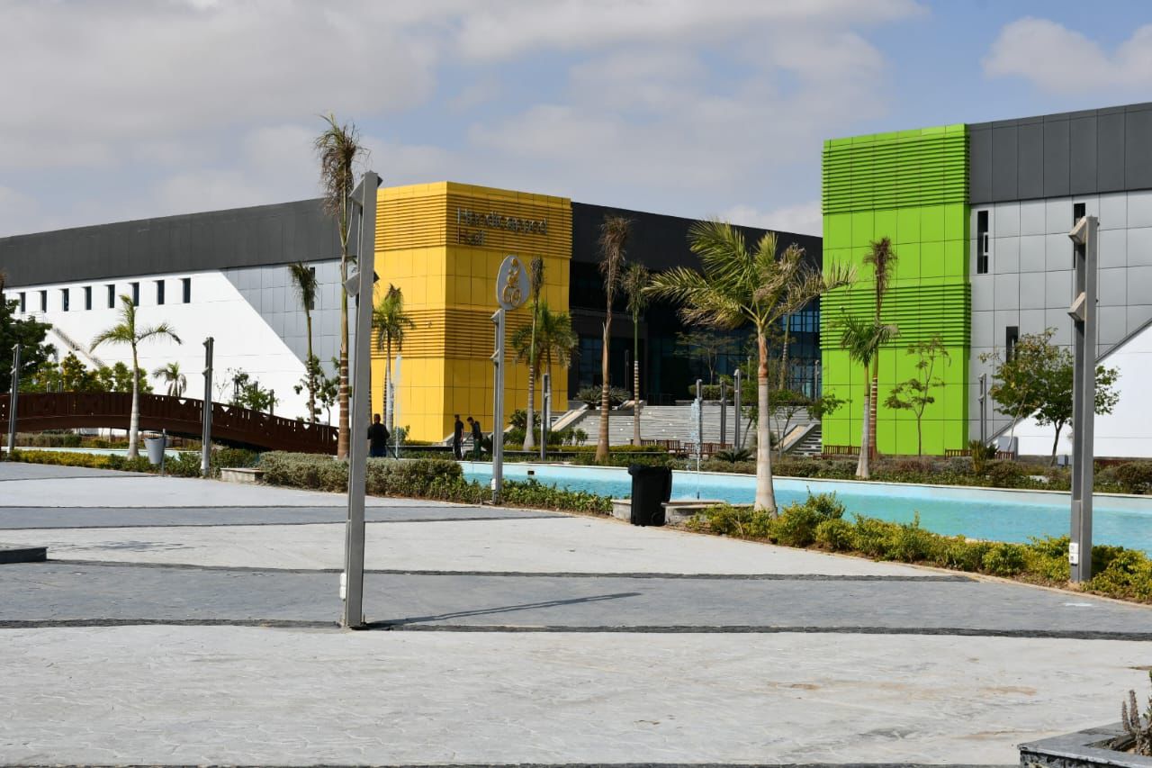 مباني نادي النادي بالعاصمة الإدارية