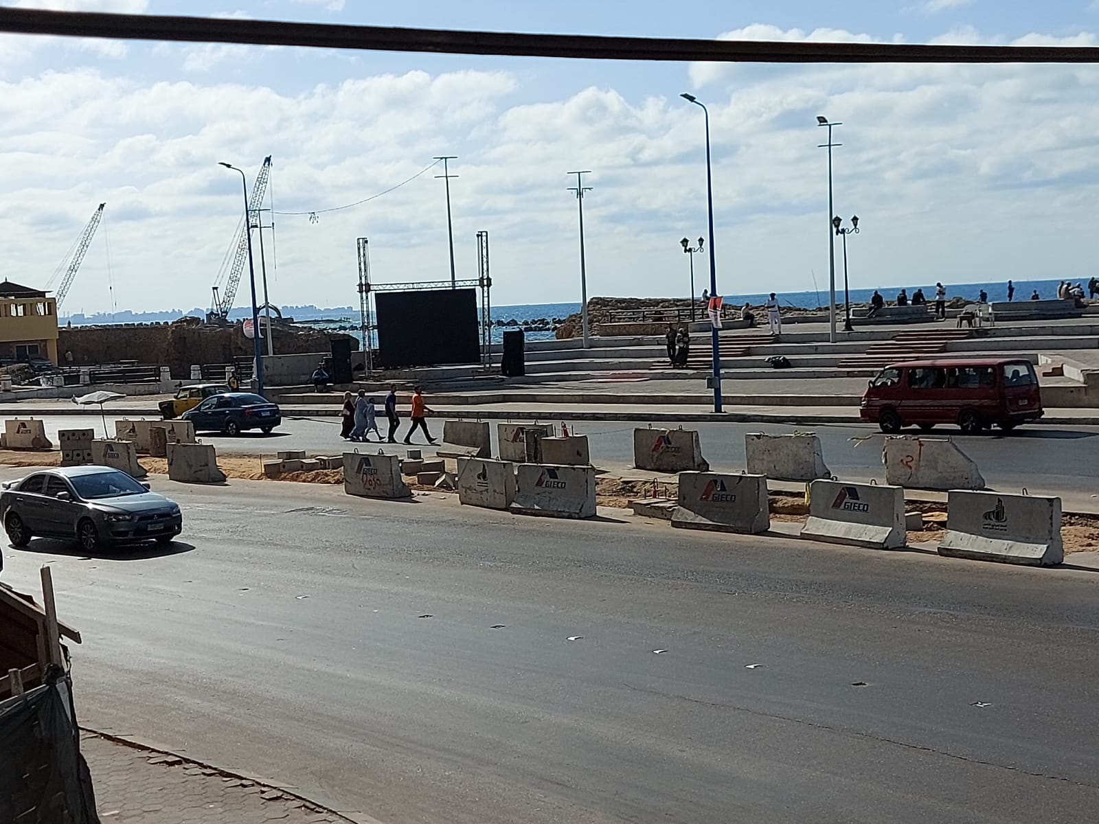 تركيب الشاشات بابميادين العامه