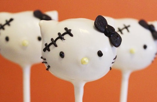 كعكة هالو كيتى كعكة هالو كيتى