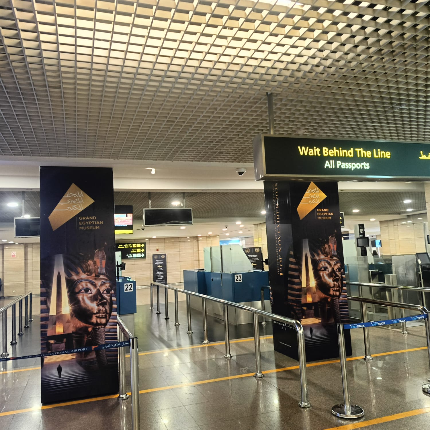طوارئ بمطارا القاهرة وسفنكس لاستقبال ضيوف المتحف المصري الكبير (1)