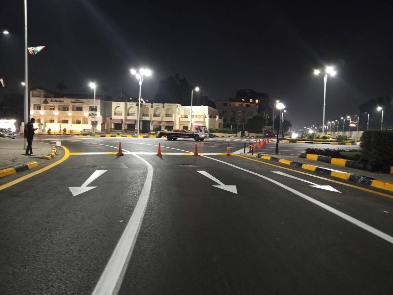 رفع كفاءة المسارات المؤدية للمتحف المصري الكبير (2)