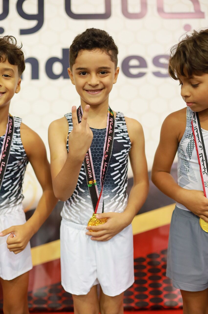 إلياس يحصل على الميداليةالذهبية