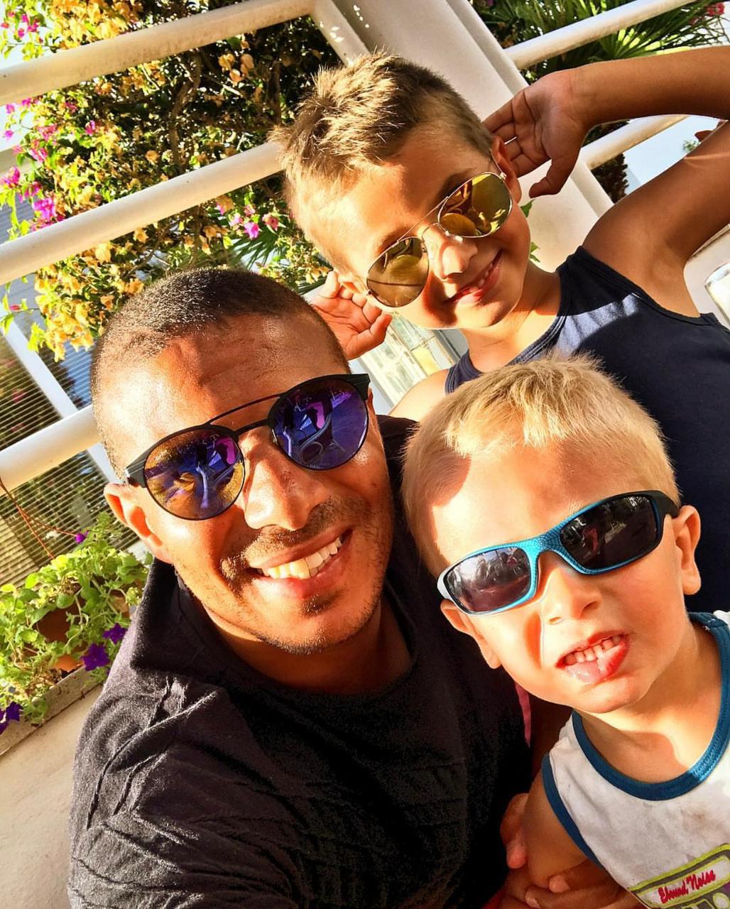 محمد زيدان مع أبناؤه محمد زيدان مع أبناؤه