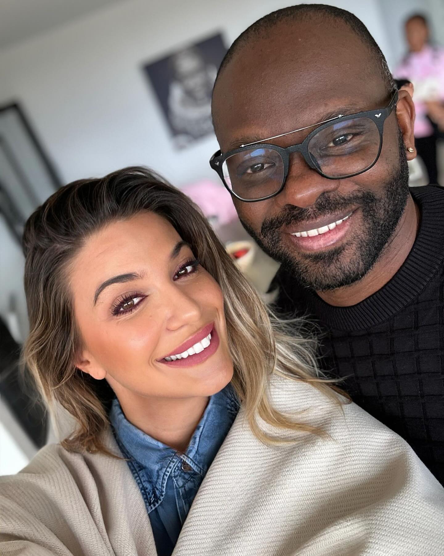 لويس ساها وزوجته لويس ساها وزوجته