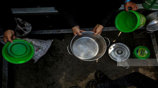 أوانى فارغة أوانى فارغة