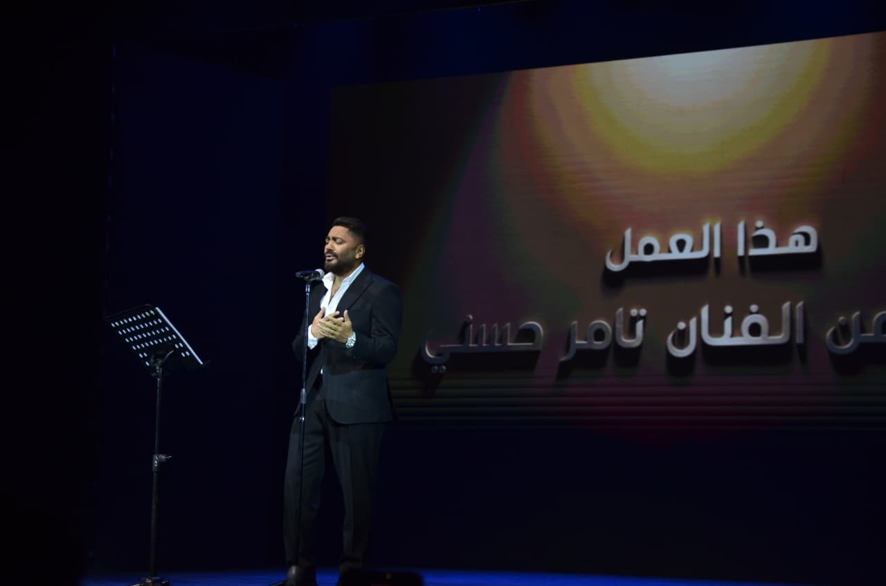 تامر حسنى فى انطلاق النسخة الثامنة من مهرجان نقابة المهن التمثيلية (3)