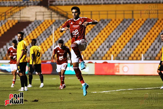 احتفال كوكا بالهدف