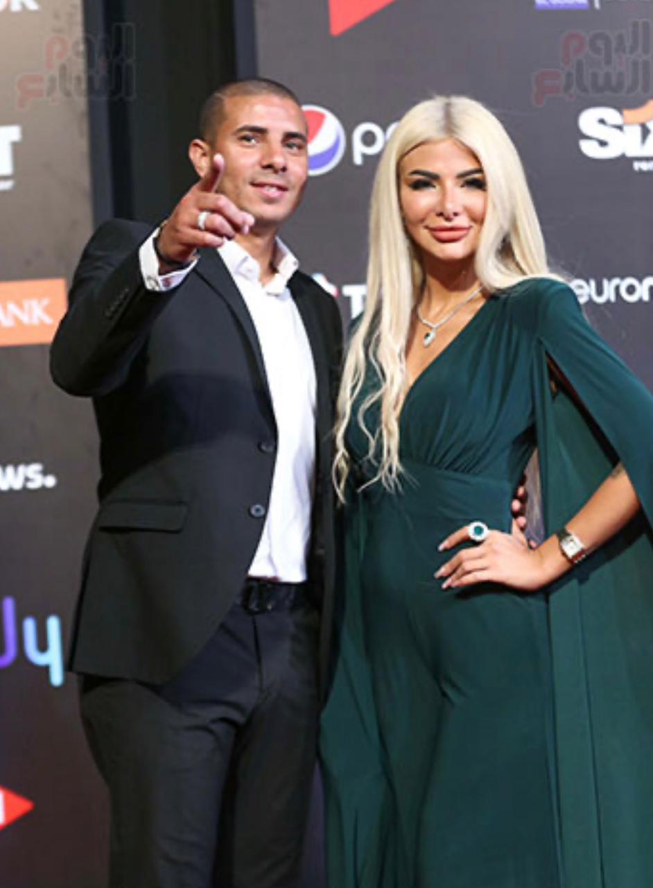 مممد زيدان وزوجته ميناس مممد زيدان وزوجته ميناس