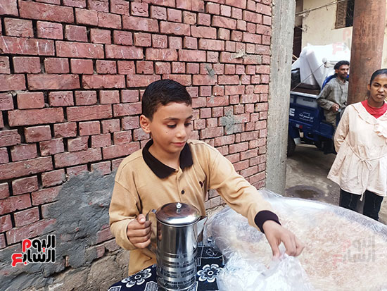 احمد-يحضر-الكشرى احمد-يحضر-الكشرى