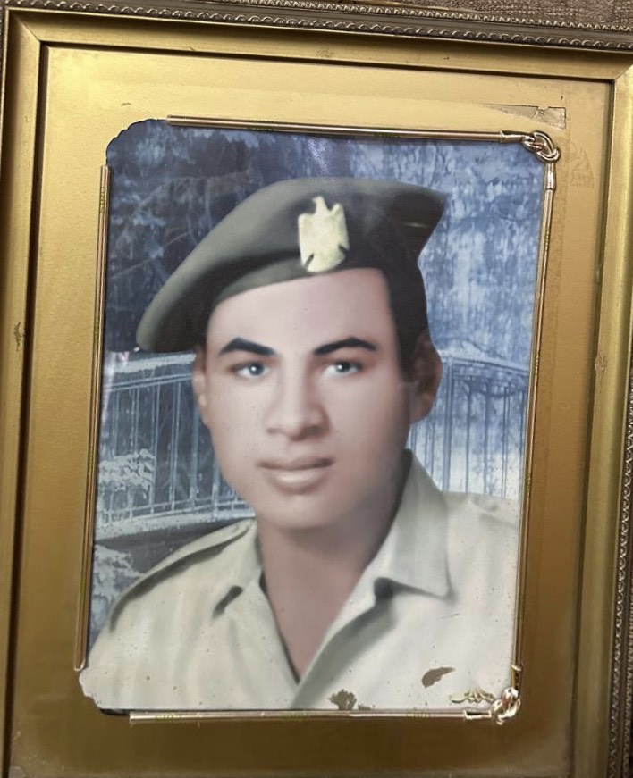 صورة عسكرية لإسماعيل عشرين صورة عسكرية لإسماعيل عشرين