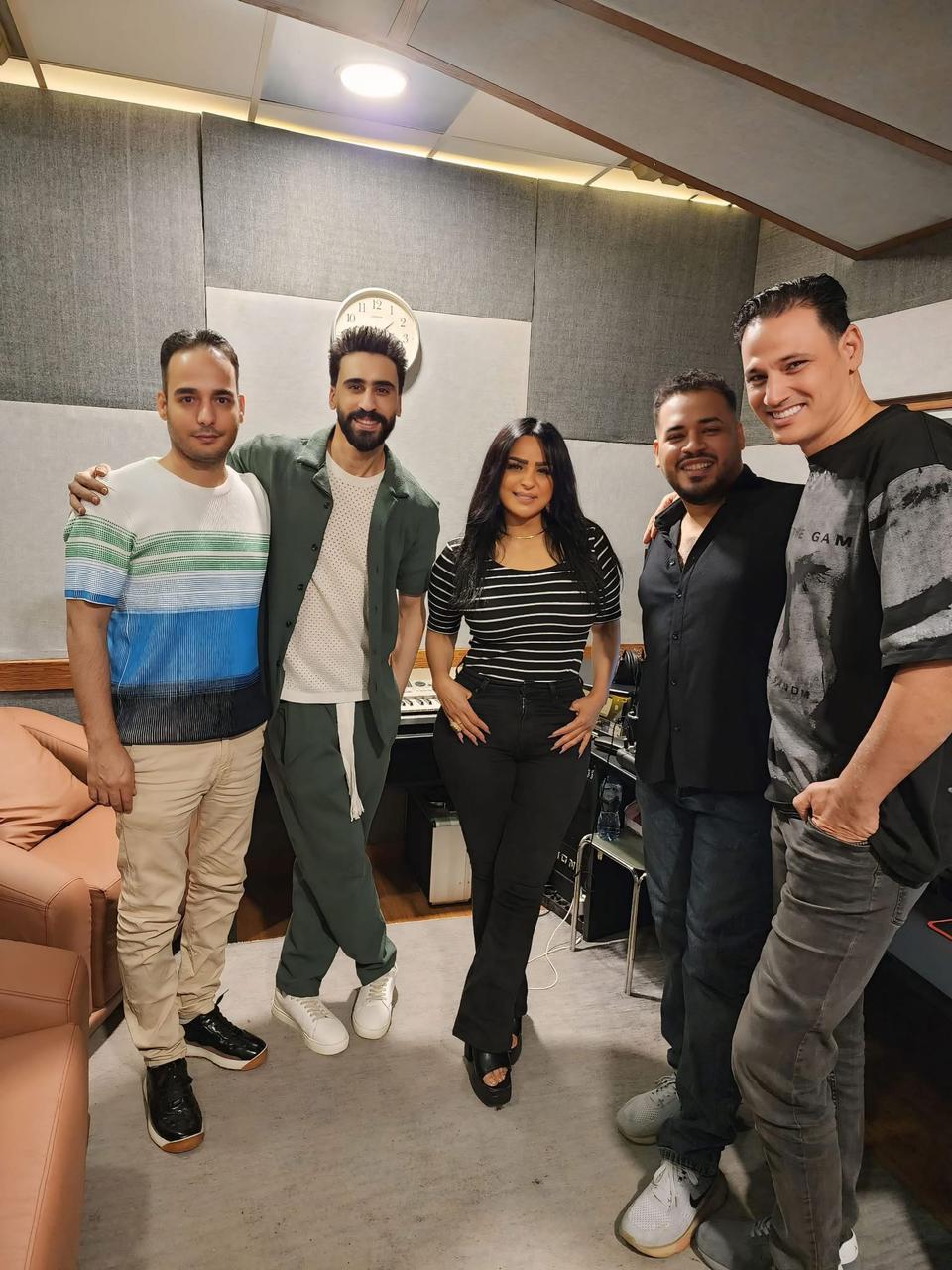 هدى و ماهر صلاح ومحمد مصطفى