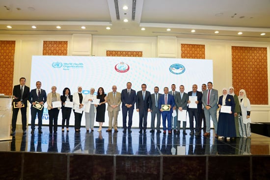 صورة-جماعية-للمكرمين