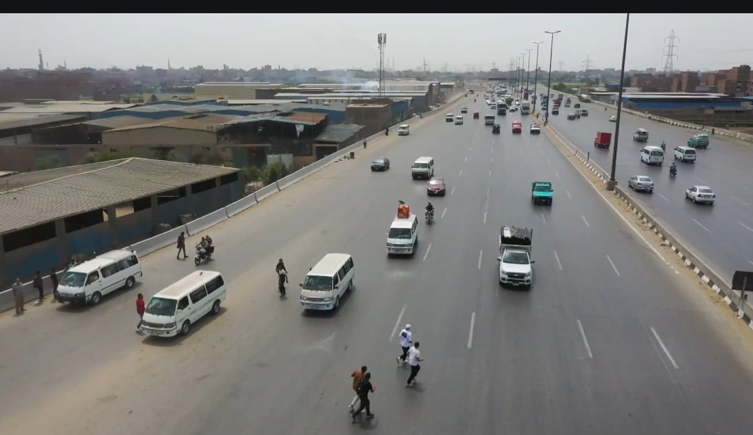 عدم مراعاة المشاة للعبور الآمن بالطرق المختلفة عدم مراعاة المشاة للعبور الآمن بالطرق المختلفة