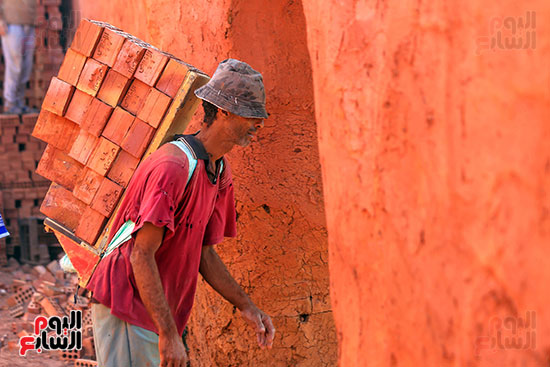 نقل الطوب الاحمر للسيارات نقل الطوب الاحمر للسيارات