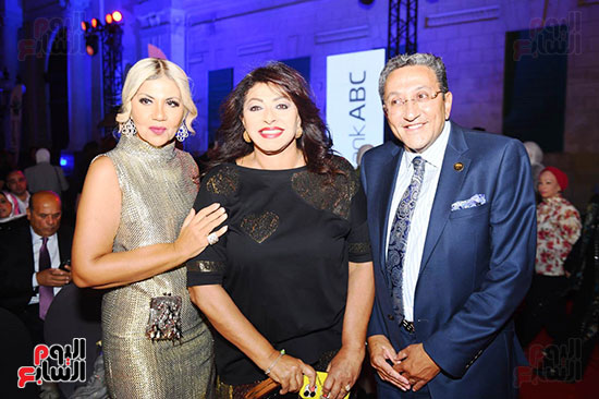 هالة صدقى في حفل امال ماهر هالة صدقى في حفل امال ماهر