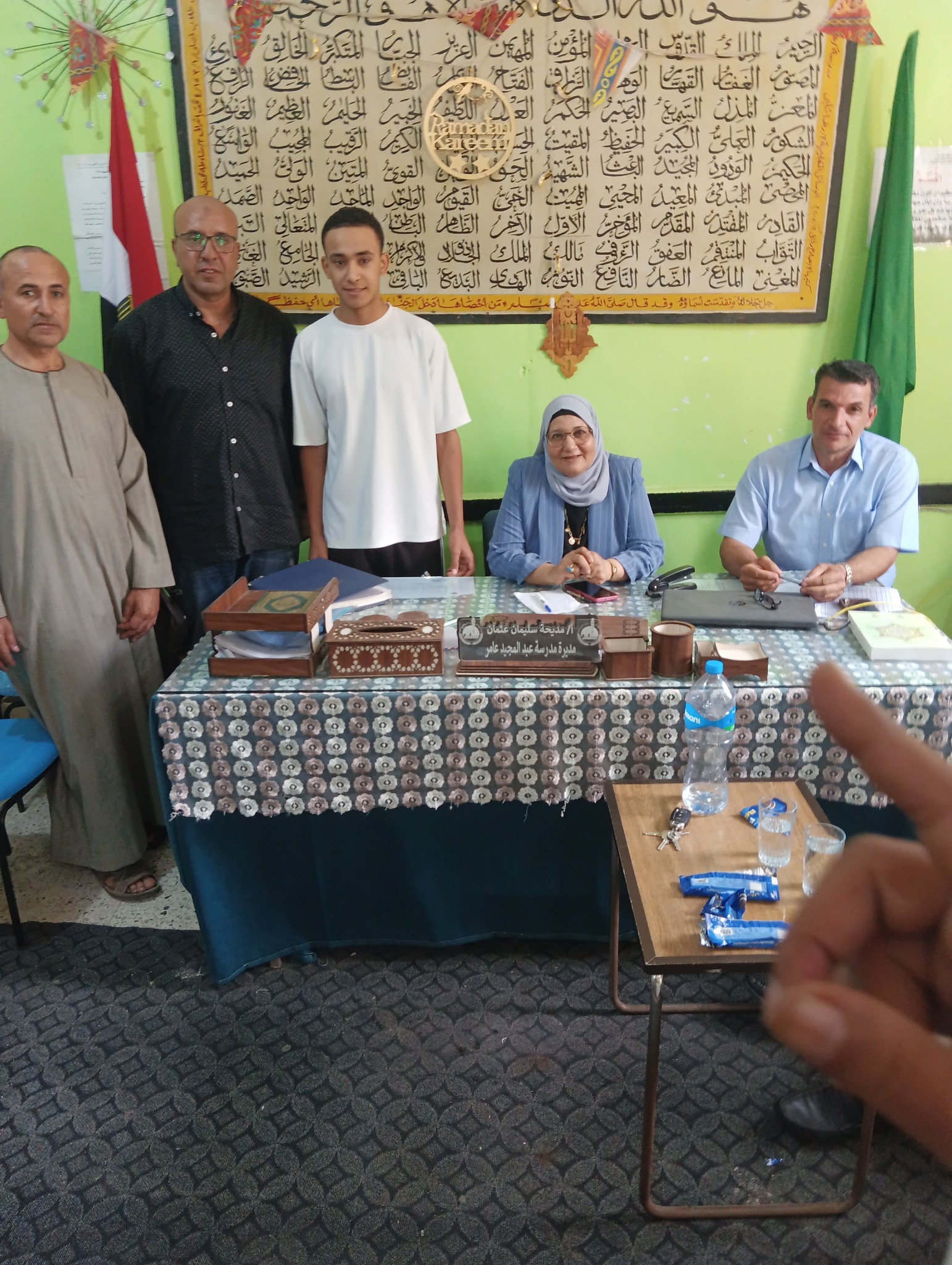 بعد إنهاء الخلاف بالمدرسة بعد إنهاء الخلاف بالمدرسة