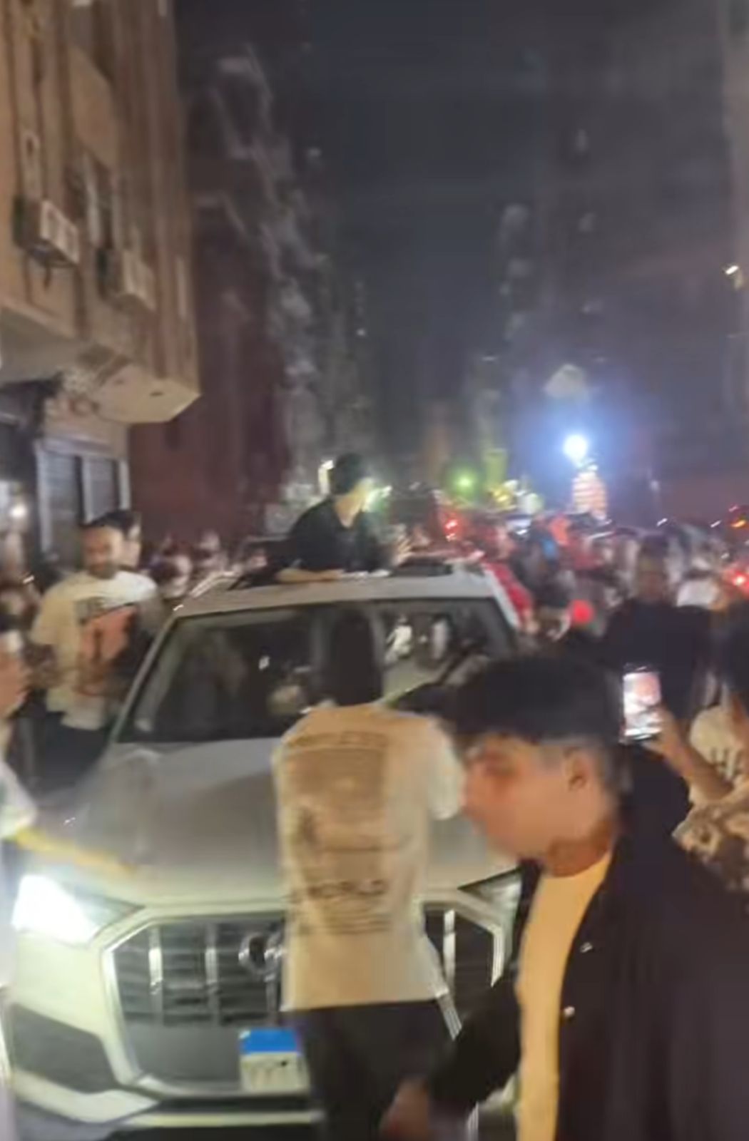 خروج المطرب سامر المدني من محبسه (3)