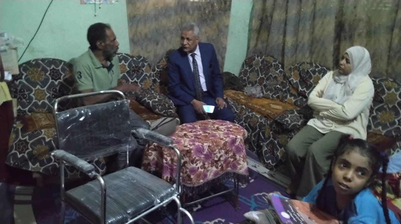 إدارة طهطا والطفلة والكرسى المتحرك