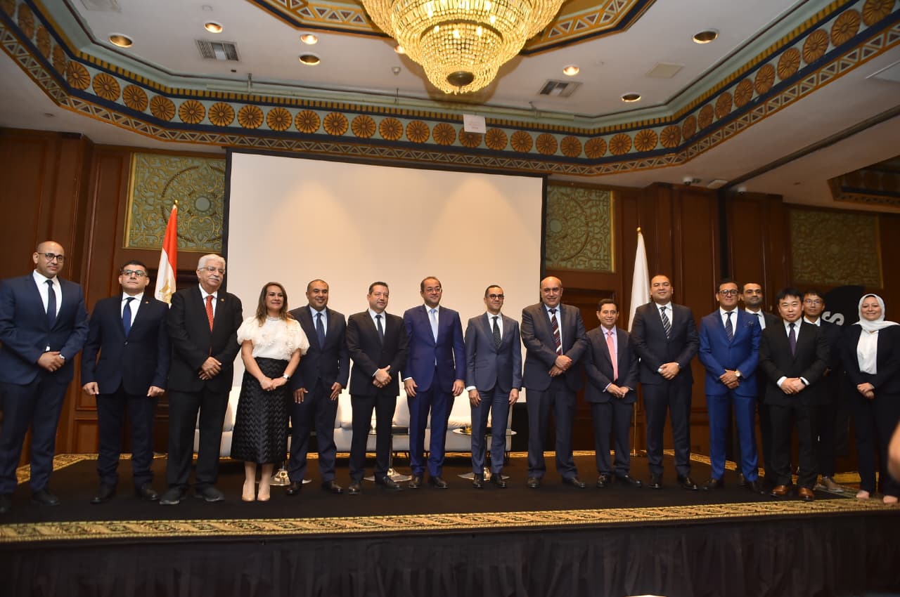 كجوك والخطيب فى حوار مفتوح مع المصدرين (2)