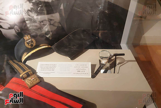 الساعة-محفور-عليها-اية-الكرسى