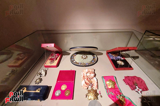 مجموعة-من-النياشين-الخاصة-بالرئيس