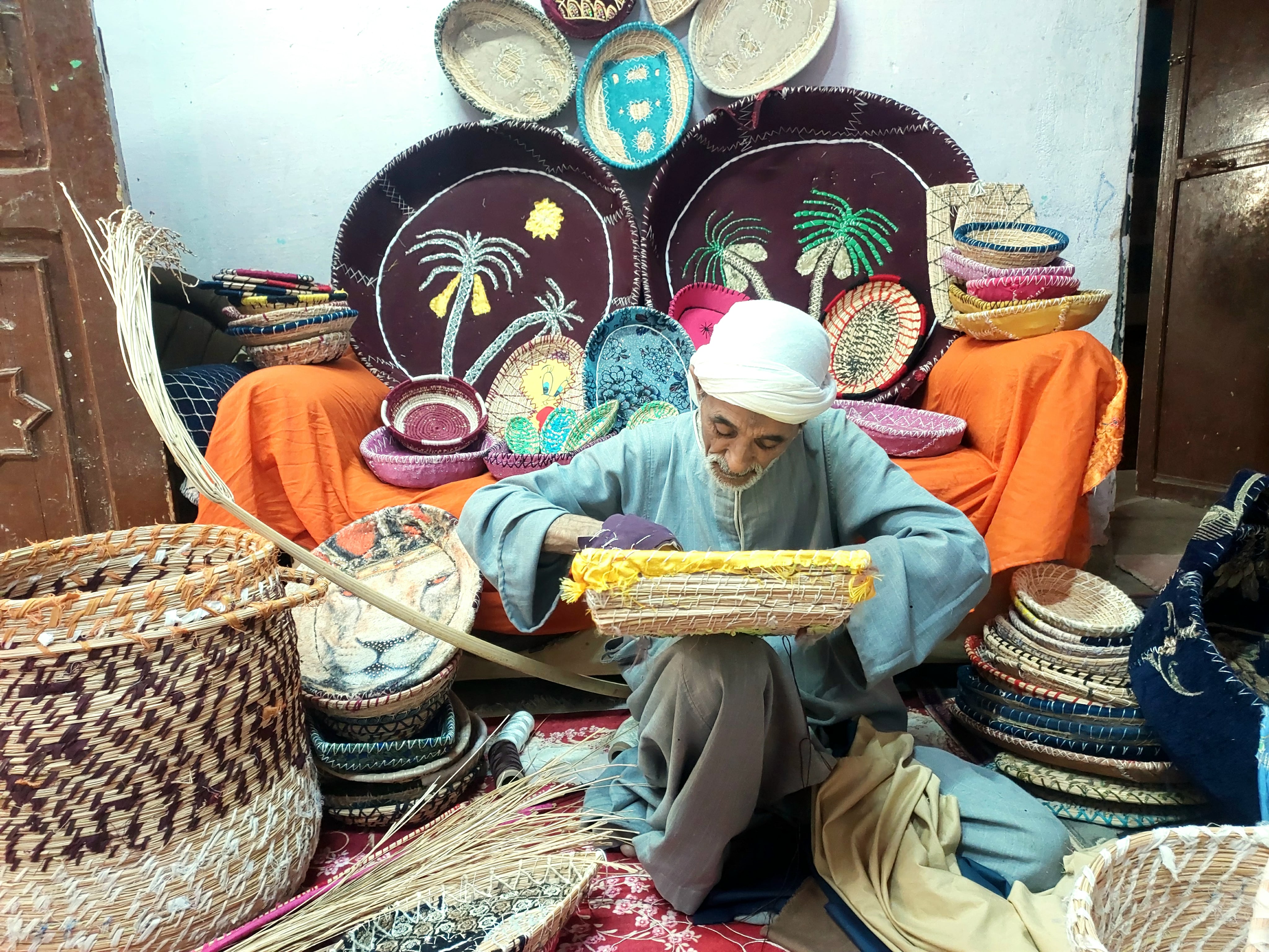 قطع فنية من عرجون النخيل فى الوادى الجديد (10)