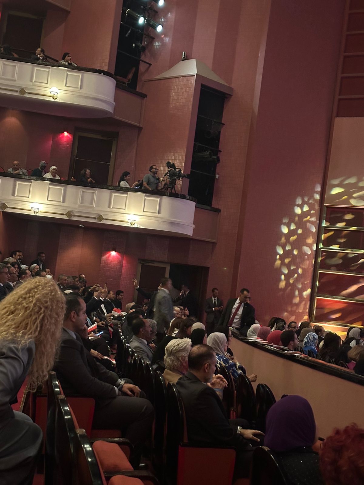 وزراء الثقافة والشباب والرياضة والصحة وحسين فهمي في حفل 6 أكتوبر بدار الأوبرا