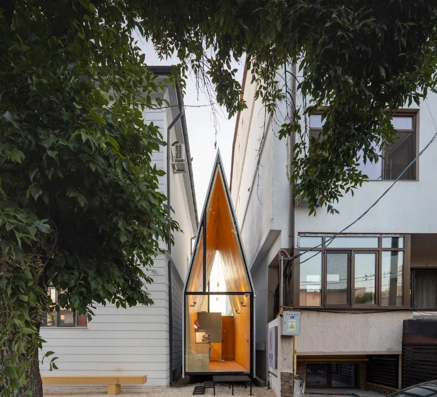 مقهى يتحول لتحفة معمارية مقهى يتحول لتحفة معمارية